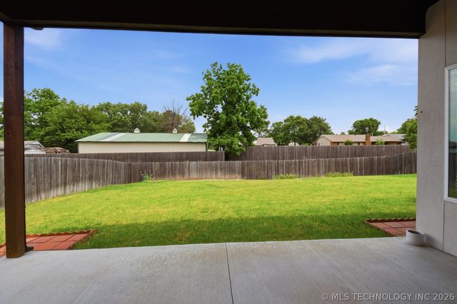1611 W 114th Street, Jenks, OK 74037