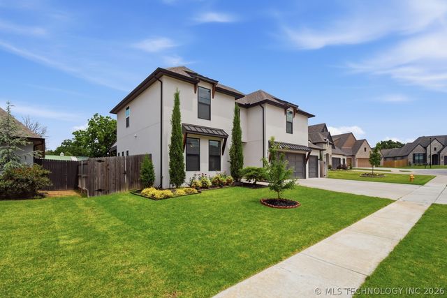 1611 W 114th Street, Jenks, OK 74037