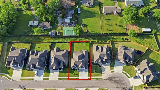 1611 W 114th Street, Jenks, OK 74037
