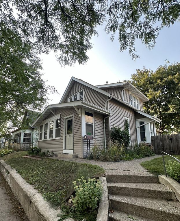 823 Juno Avenue, Saint Paul, MN 55102 — photo 2