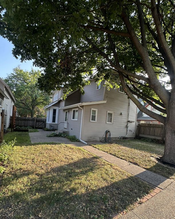 823 Juno Avenue, Saint Paul, MN 55102 — photo 3