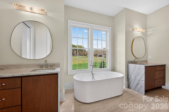 5830 Long Stirrup Lane, Mint Hill, NC 28227