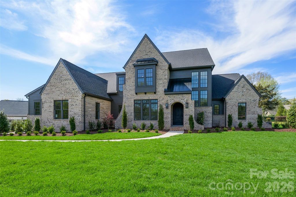 5830 Long Stirrup Lane, Mint Hill, NC 28227