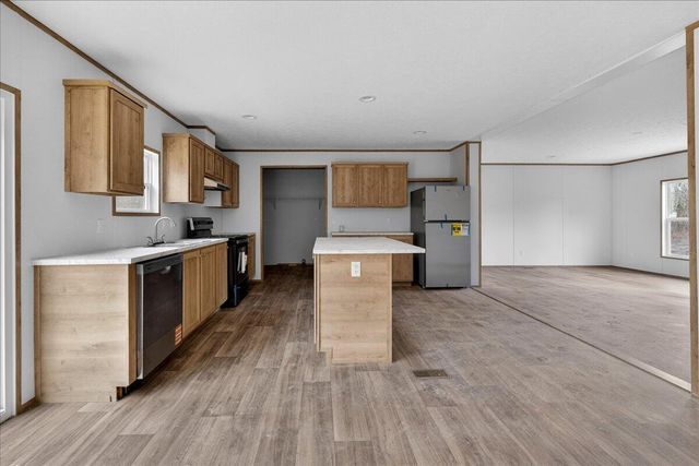 240 Johnson Lane, Pineville, SC 29468