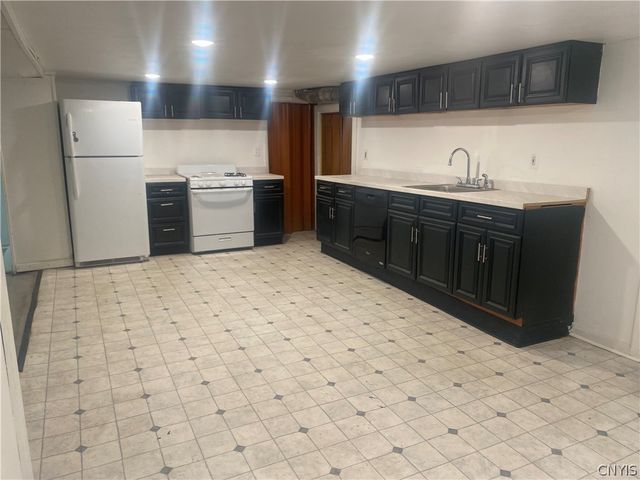 228 Delhi Street, Syracuse, NY 13203