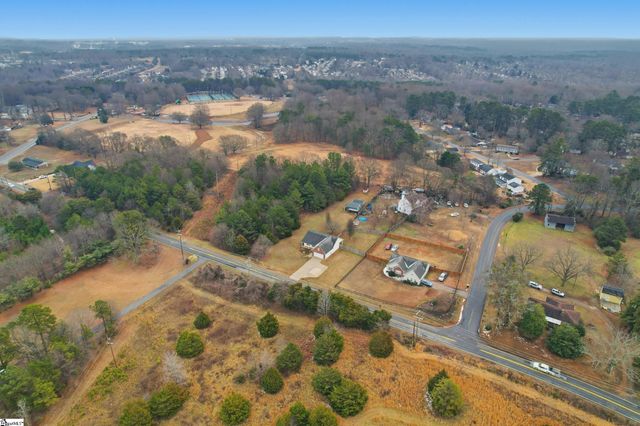 504 Log Shoals Road, Greenville, SC 29607