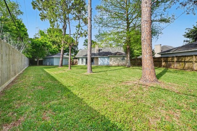 533 White Wing Court, Dickinson, TX 77539