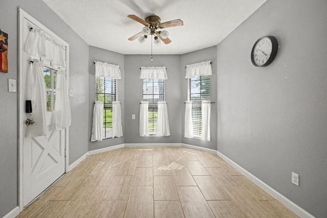 533 White Wing Court, Dickinson, TX 77539