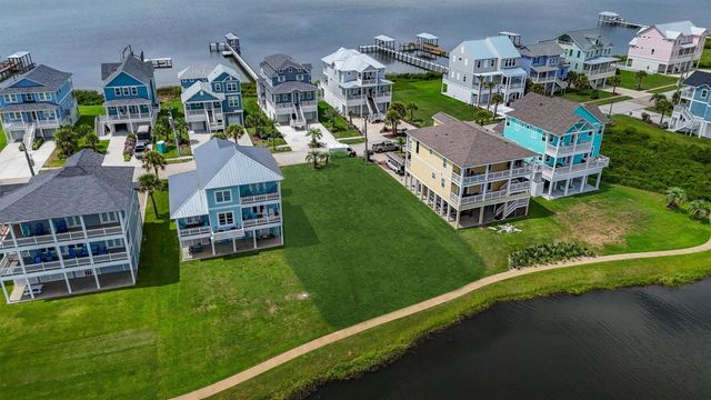 26727 Bay Water Drive, Galveston, TX 77554