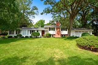 2305 Brookridge Avenue, Golden Valley, MN 55422