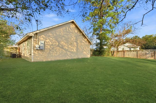 9334 Laura Koppe Road, Houston, TX 77078