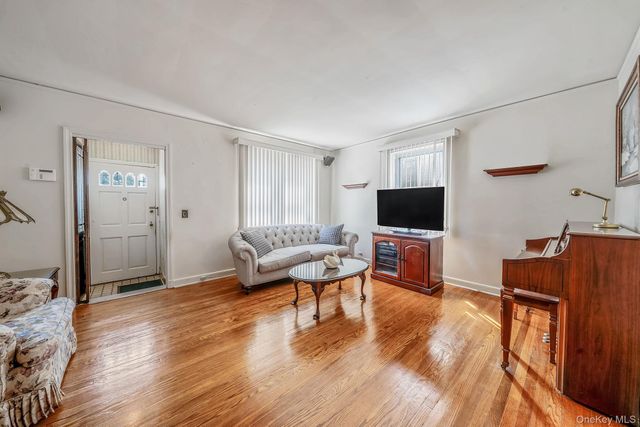 1621 Lurting Avenue, Bronx, NY 10461