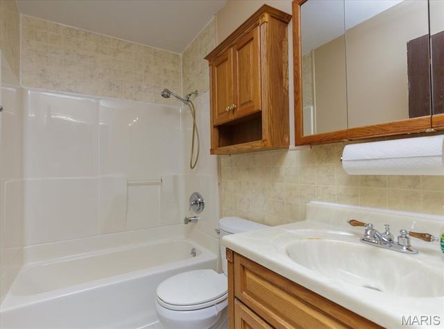 912 Warren Avenue, Warrenton, MO 63383