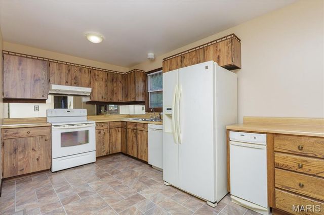 912 Warren Avenue, Warrenton, MO 63383