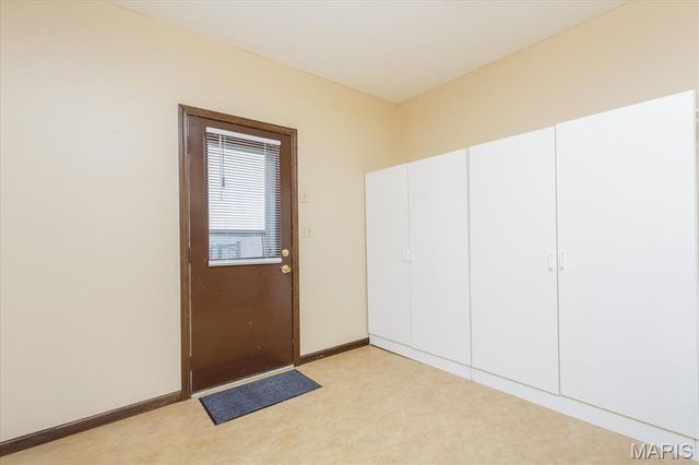 912 Warren Avenue, Warrenton, MO 63383