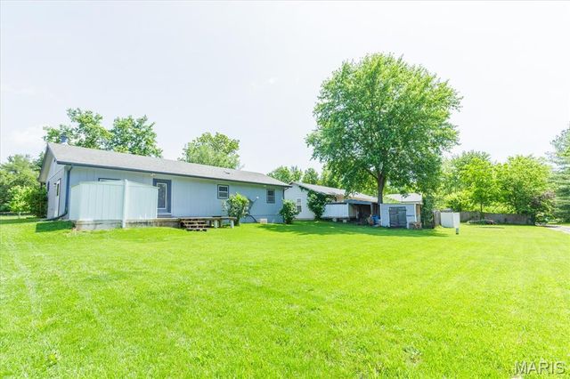 912 Warren Avenue, Warrenton, MO 63383