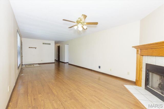 912 Warren Avenue, Warrenton, MO 63383