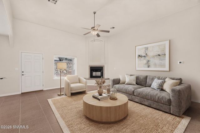 2933 E Springs Road, Las Cruces, NM 88011