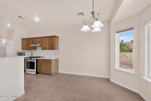 2933 E Springs Road, Las Cruces, NM 88011