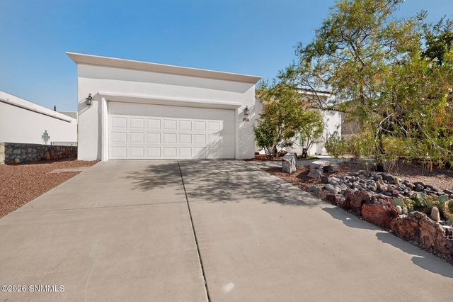 2933 E Springs Road, Las Cruces, NM 88011