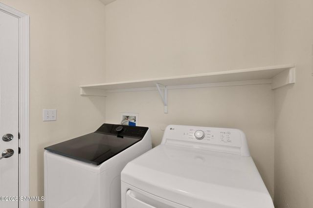 2933 E Springs Road, Las Cruces, NM 88011