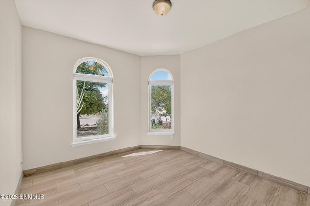 2933 E Springs Road, Las Cruces, NM 88011