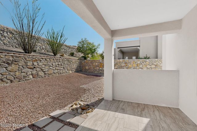 2933 E Springs Road, Las Cruces, NM 88011
