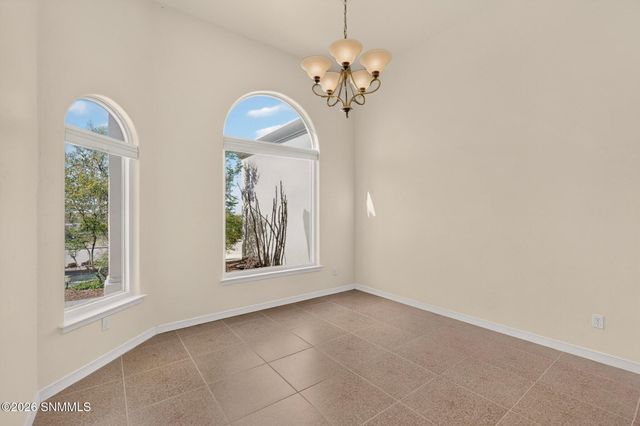 2933 E Springs Road, Las Cruces, NM 88011