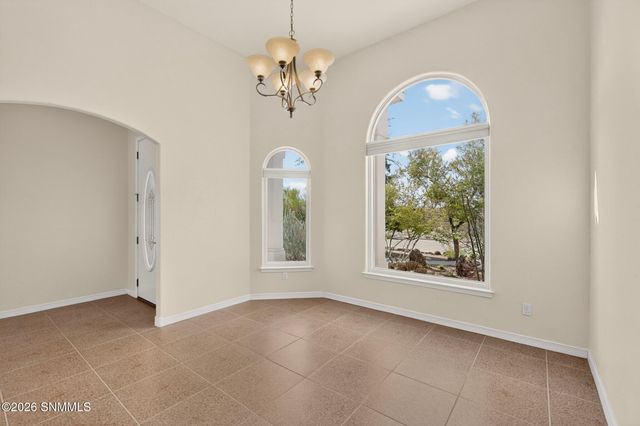2933 E Springs Road, Las Cruces, NM 88011