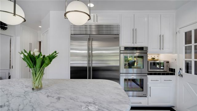 936 W River Lane, Santa Ana, CA 92706