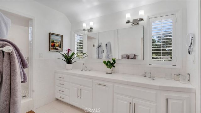 936 W River Lane, Santa Ana, CA 92706