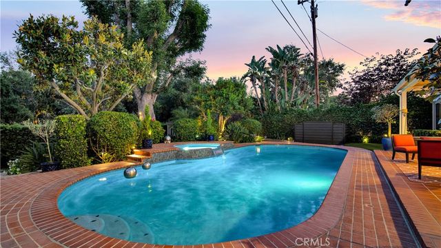 936 W River Lane, Santa Ana, CA 92706