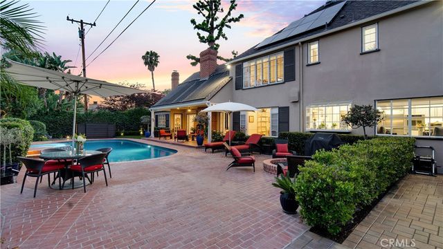 936 W River Lane, Santa Ana, CA 92706