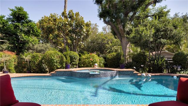 936 W River Lane, Santa Ana, CA 92706