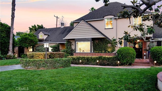 936 W River Lane, Santa Ana, CA 92706