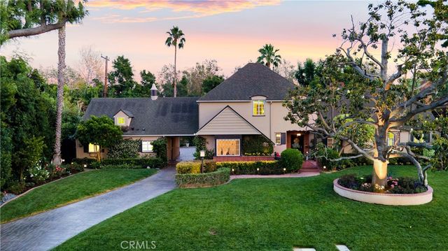 936 W River Lane, Santa Ana, CA 92706