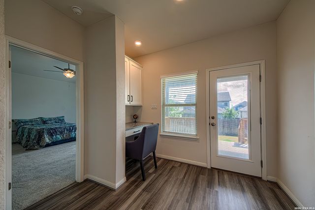 4939 Ranahan Pass, St Hedwig, TX 78152