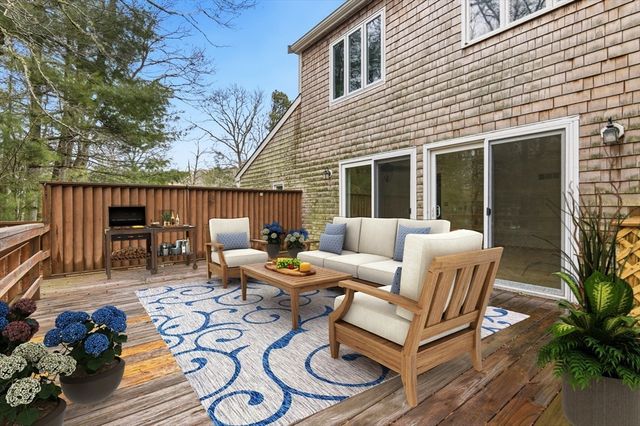 235 Seaward 235, Falmouth, MA 02540
