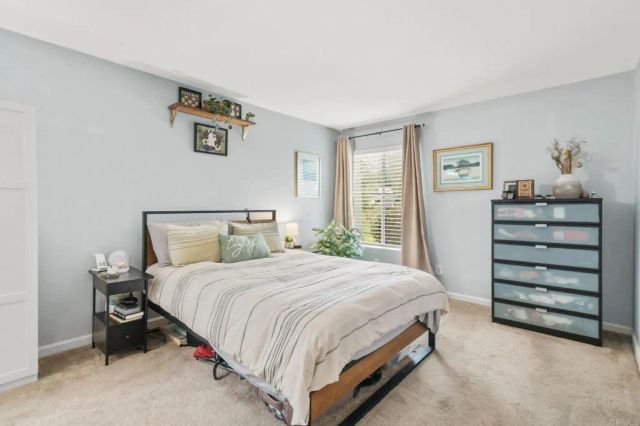 7504 Parkway Dr 100, La Mesa, CA 91942
