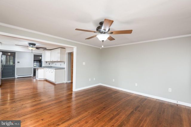 618 ACADEMY AVE, Federalsburg, MD 21632