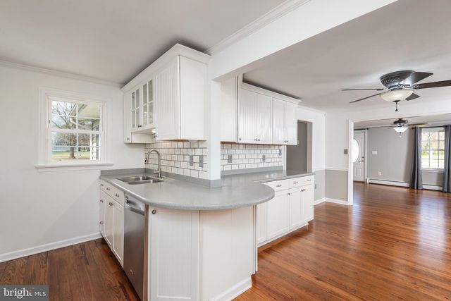 618 ACADEMY AVE, Federalsburg, MD 21632