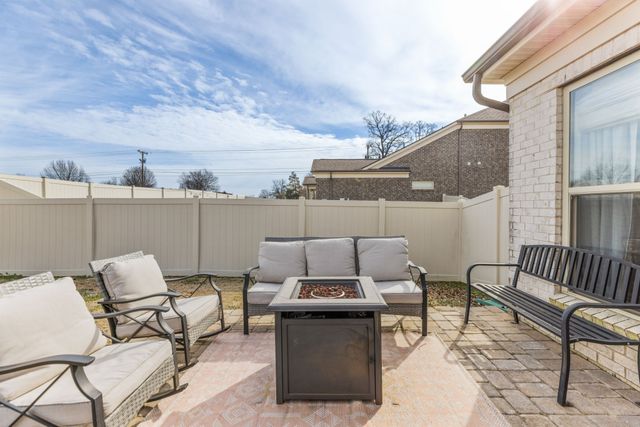 1002 Maleventum Way, Spring Hill, TN 37174