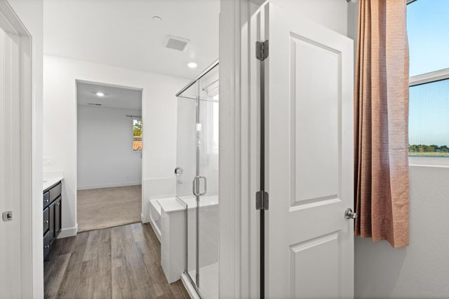 2302 Raphael Way, Lodi, CA 95242