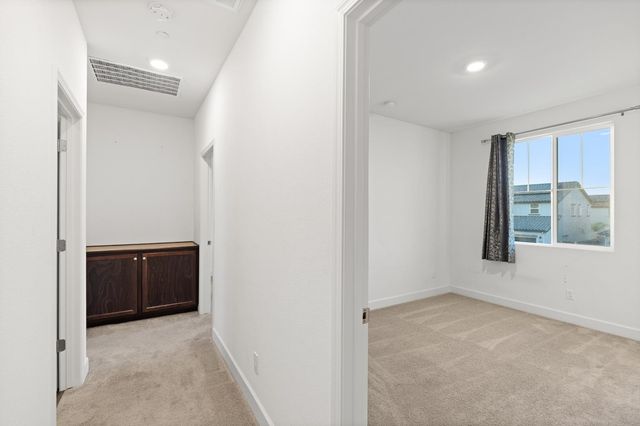 2302 Raphael Way, Lodi, CA 95242
