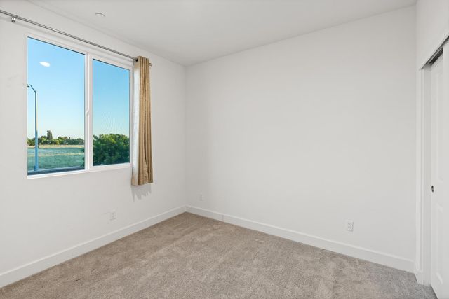 2302 Raphael Way, Lodi, CA 95242