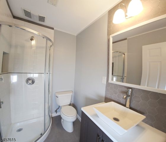 27 Forest Rd, Mount Olive Twp., NJ 07828