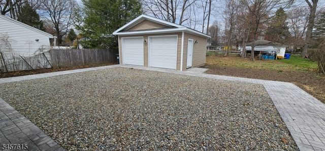 27 Forest Rd, Mount Olive Twp., NJ 07828