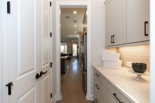 115 High Point Drive, Hoschton, GA 30548