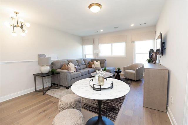 115 High Point Drive, Hoschton, GA 30548