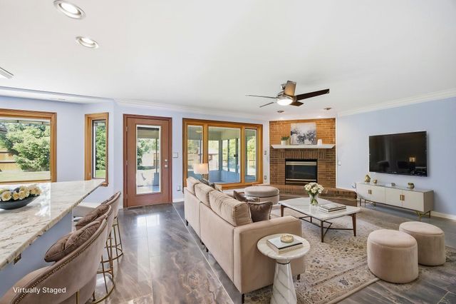 2233 Wilmington Lane, Lexington, KY 40513